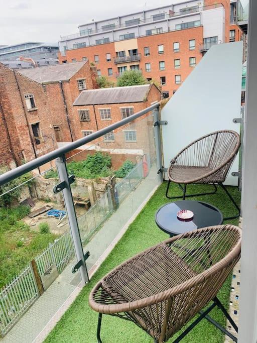 2 Bedroom Free Parking By Concert Square Sleeps 8 Liverpool Exteriér fotografie